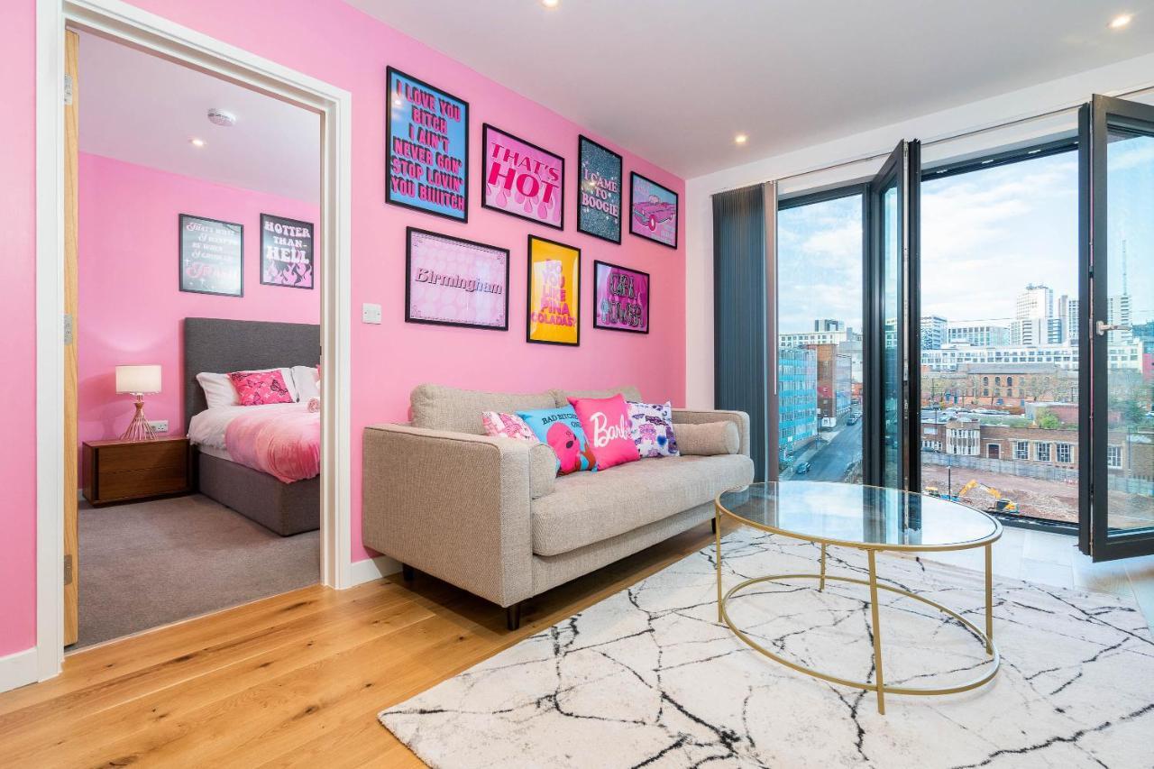 Maevela Apartments ☆ Pink Luxury Apartment With Balcony - Birmingham City Centre - 5 Min Walk From Bullring, Cube, Mailbox, New Street Station - Free Netflix & Wifi Exterior photo