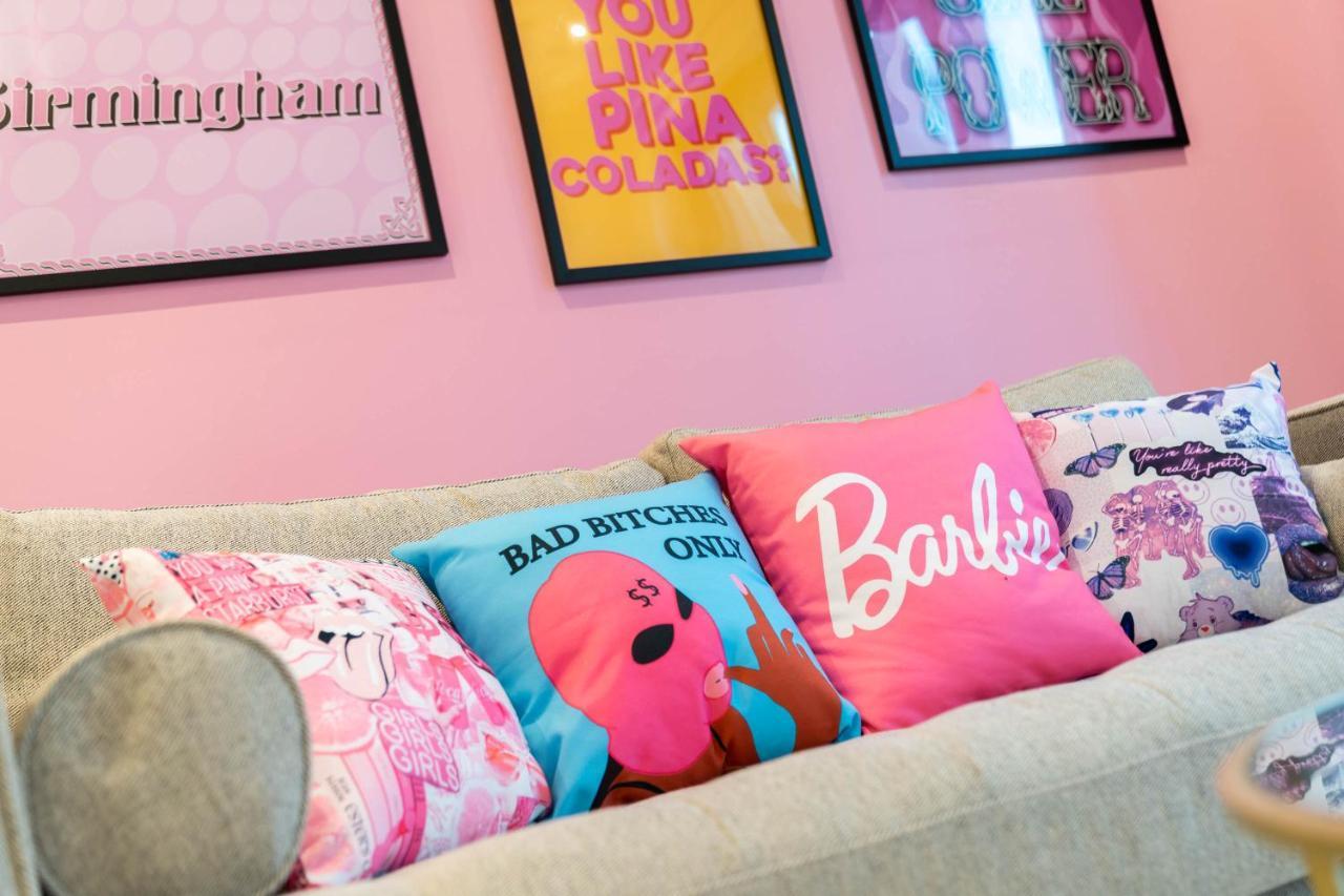Maevela Apartments ☆ Pink Luxury Apartment With Balcony - Birmingham City Centre - 5 Min Walk From Bullring, Cube, Mailbox, New Street Station - Free Netflix & Wifi Exterior photo